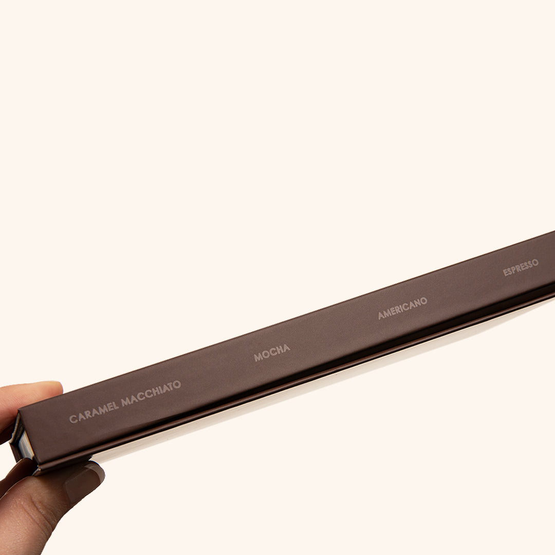 Braune Volume Lashes Kollektion